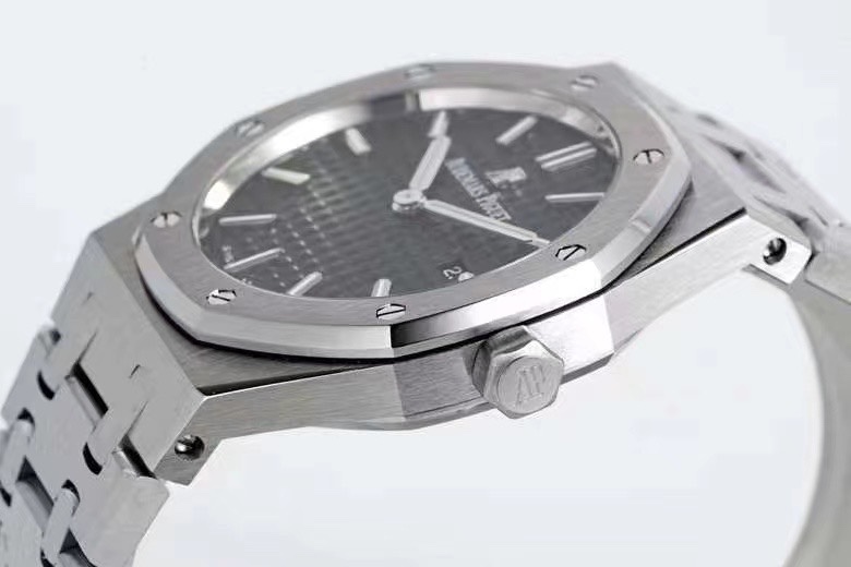 Audemars Piguet(AP)