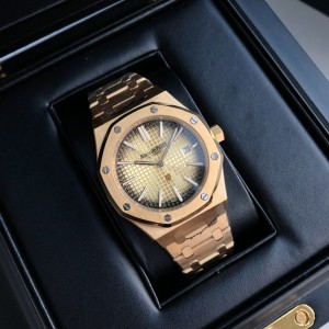 Audemars Piguet(AP)