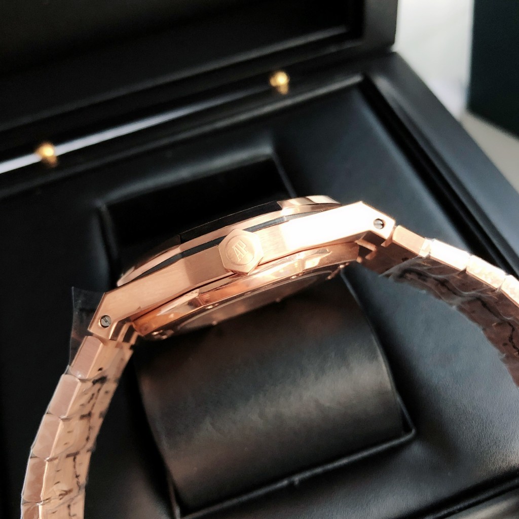 Audemars Piguet(AP)